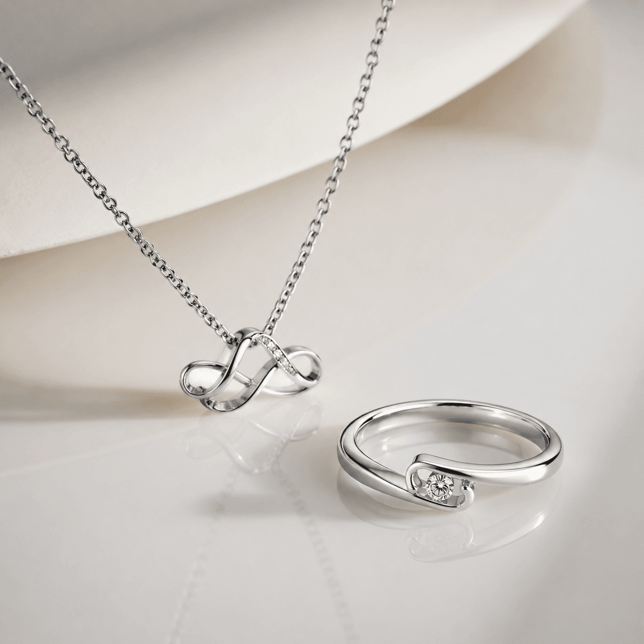 Sterling Silver Jewelry Manufacturing Guide by Lefeng Jewelry Experts - Blog Header Image