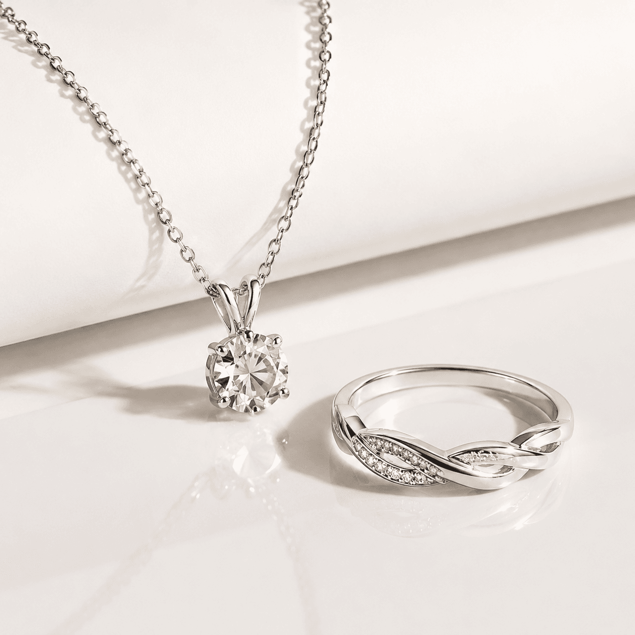 Sterling Silver Jewelry: Lefeng OEM ODM Expertise for B2B - Blog Header Image