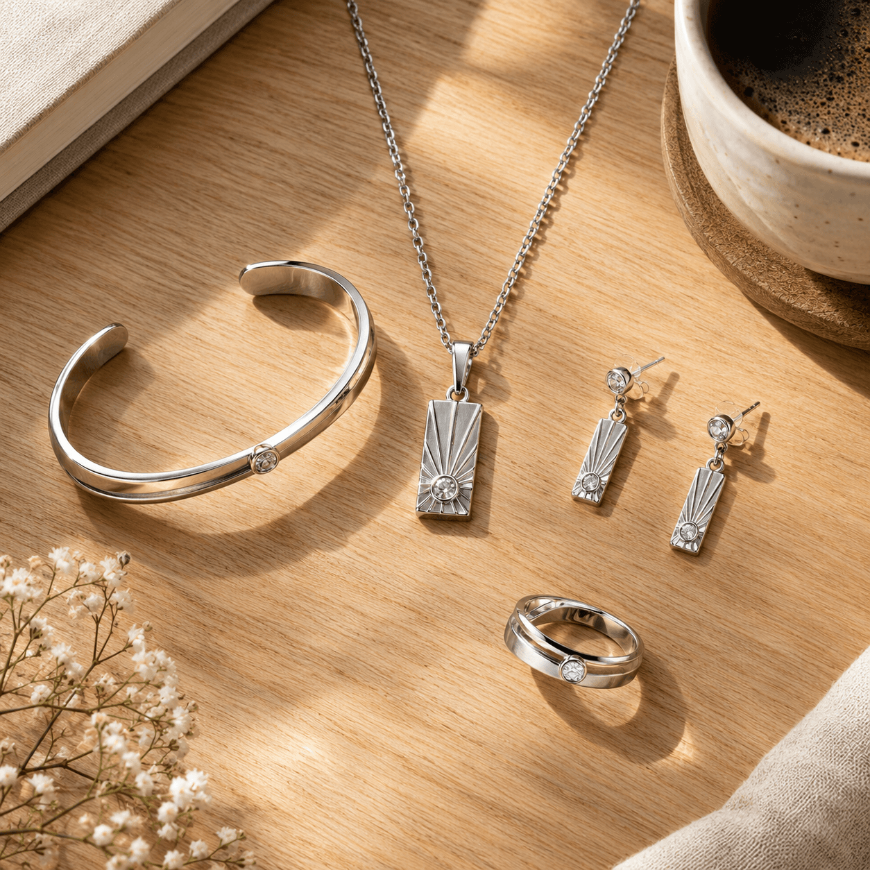does stainless steel jewelry tarnish: Buyer Durability Guide - Blog Header Image