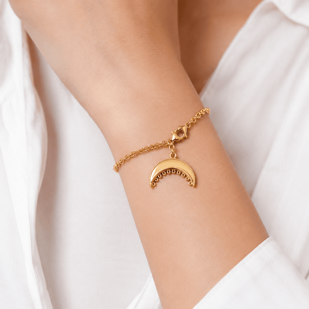 LunaLink Crescent Charm Arch 5