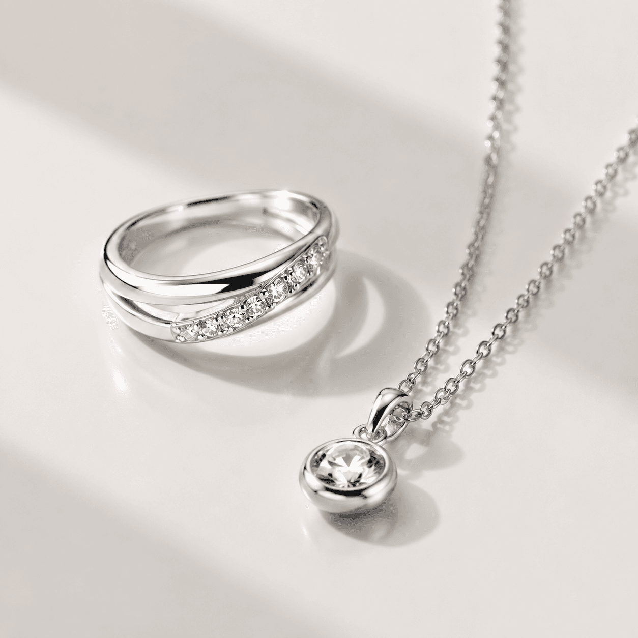 Sterling Silver Jewelry Meets Stainless Steel Excellence by Lefeng - Blog Header Image