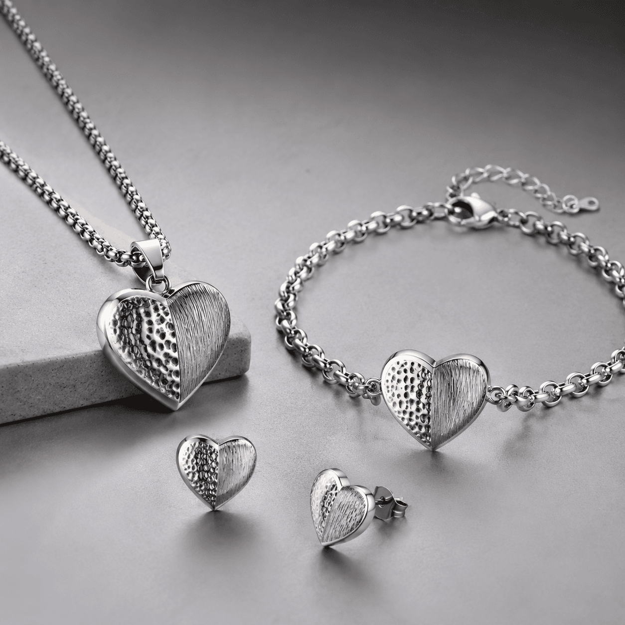 1 result for stainless steel heart charm: Material DeepDive