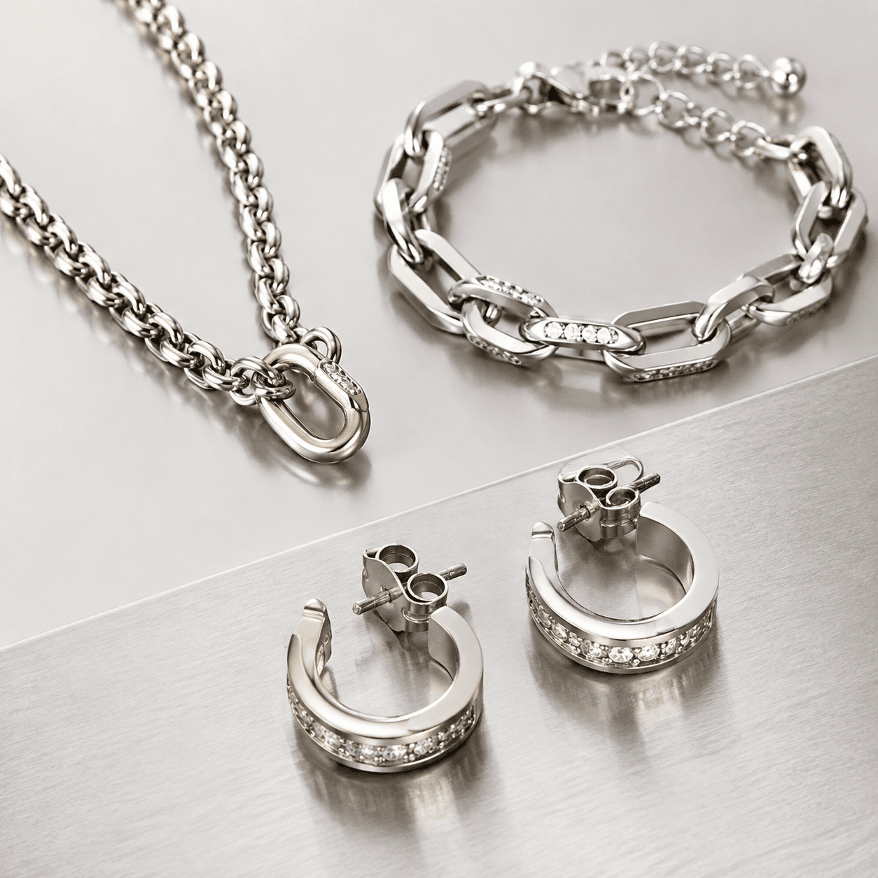 Deep Dive: stainless steel jewelry market for designers