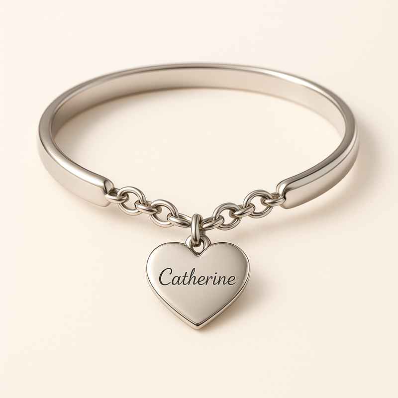 Dainty Romantic Personalized Heart Charm Bracelet with Pearl Engraving 2 Dainty Romantic Personalized Heart Charm Bracelet with Pearl Engraving