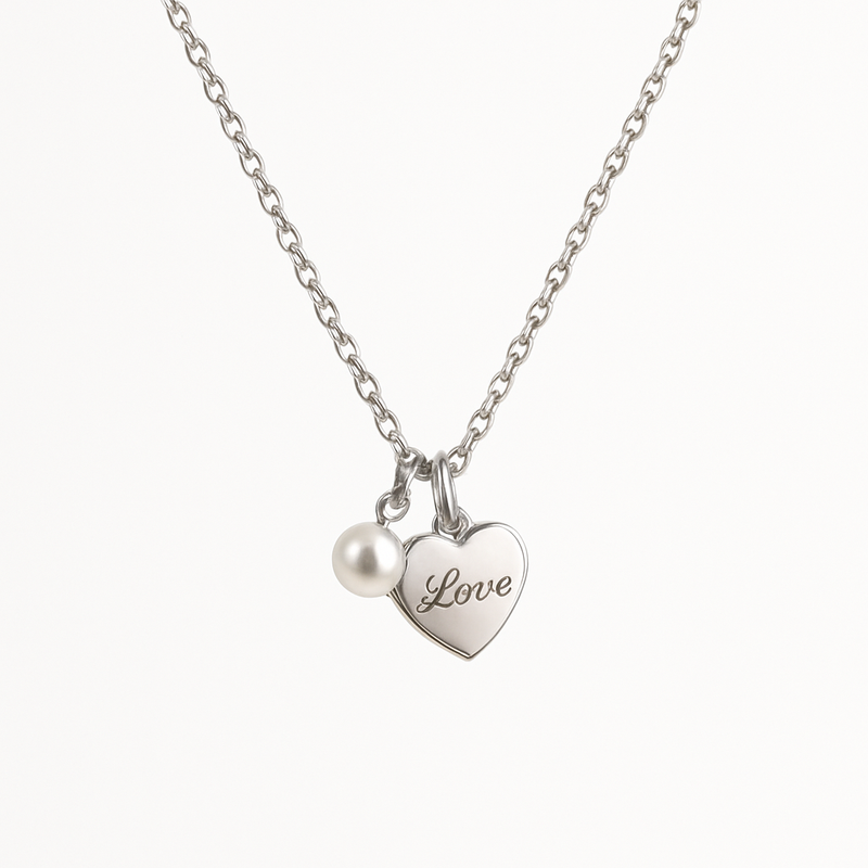 Why a Dainty Romantic Necklace with Personalized Engraving Charm and Stainless Steel Love Heart Pearl Necklace is the Perfect Choice for Your Jewelry Business Growth