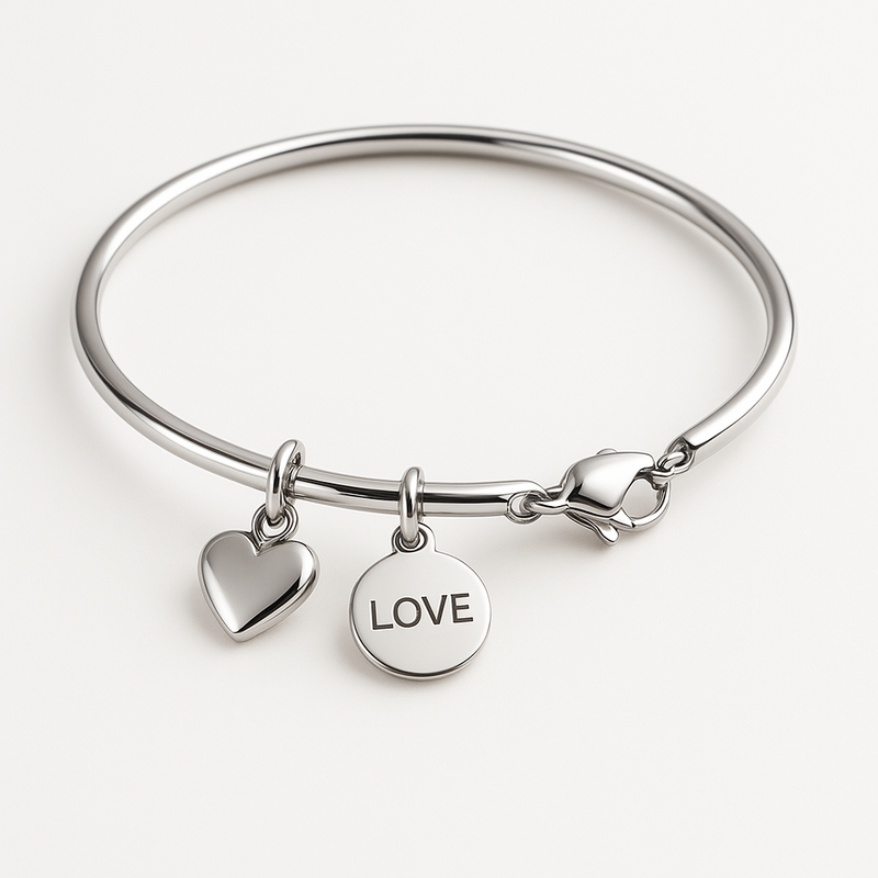 Why the Dainty Romantic Charm Bracelet is the Perfect Customizable Piece for Your Jewelry Business: Exploring Personalized Engraving and Stainless Steel Love Heart Bracelets
