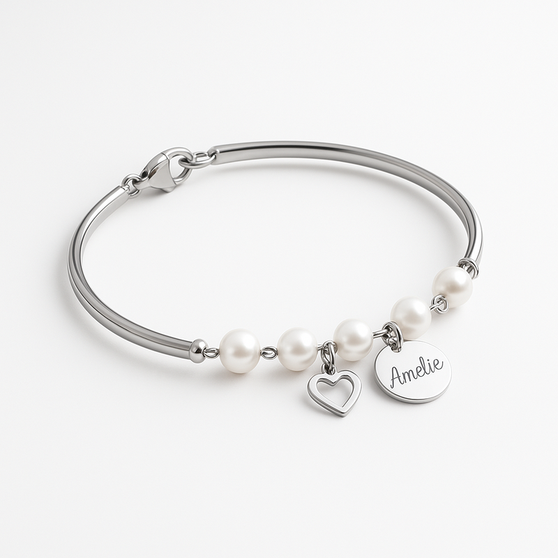 How to Leverage the Dainty Romantic Charm Bracelet, Personalized Engraving Pearl Bracelet, and Stainless Steel Love Heart Bracelet for Business Growth in the Jewelry Industry