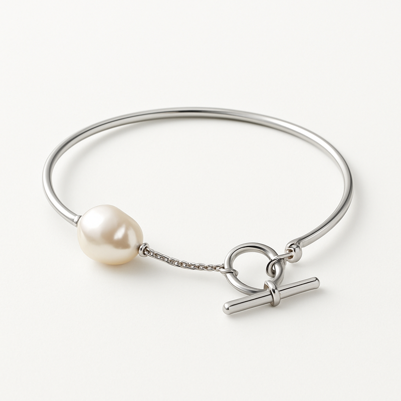 The Dainty Adjustable Baroque Pearl Bracelet: A Stylish, Customizable Stainless Steel Toggle Closure Bracelet for Wholesale Jewelry Businesses