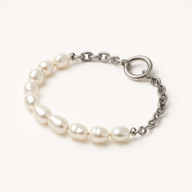 Boost Your Jewelry Business with Dainty Baroque Pearl Bracelets: Customizable Stainless Steel and Adjustable Toggle Closure Options